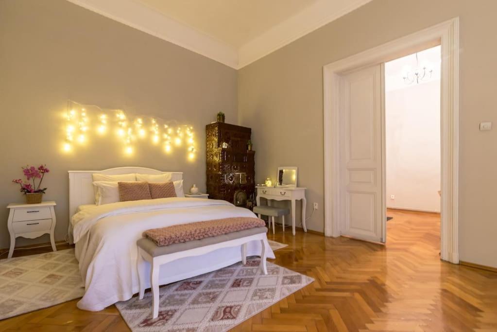 No.8: Lovely & Cosy 3-Room Heart Of The City Timisoara Exterior foto