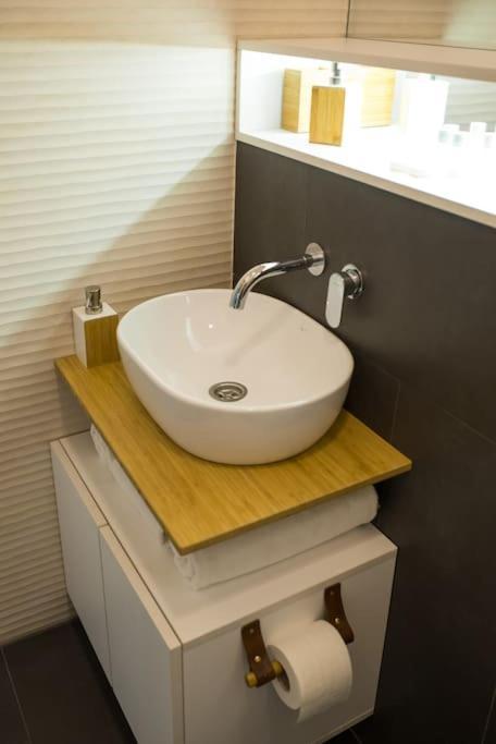 No.8: Lovely & Cosy 3-Room Heart Of The City Timisoara Exterior foto